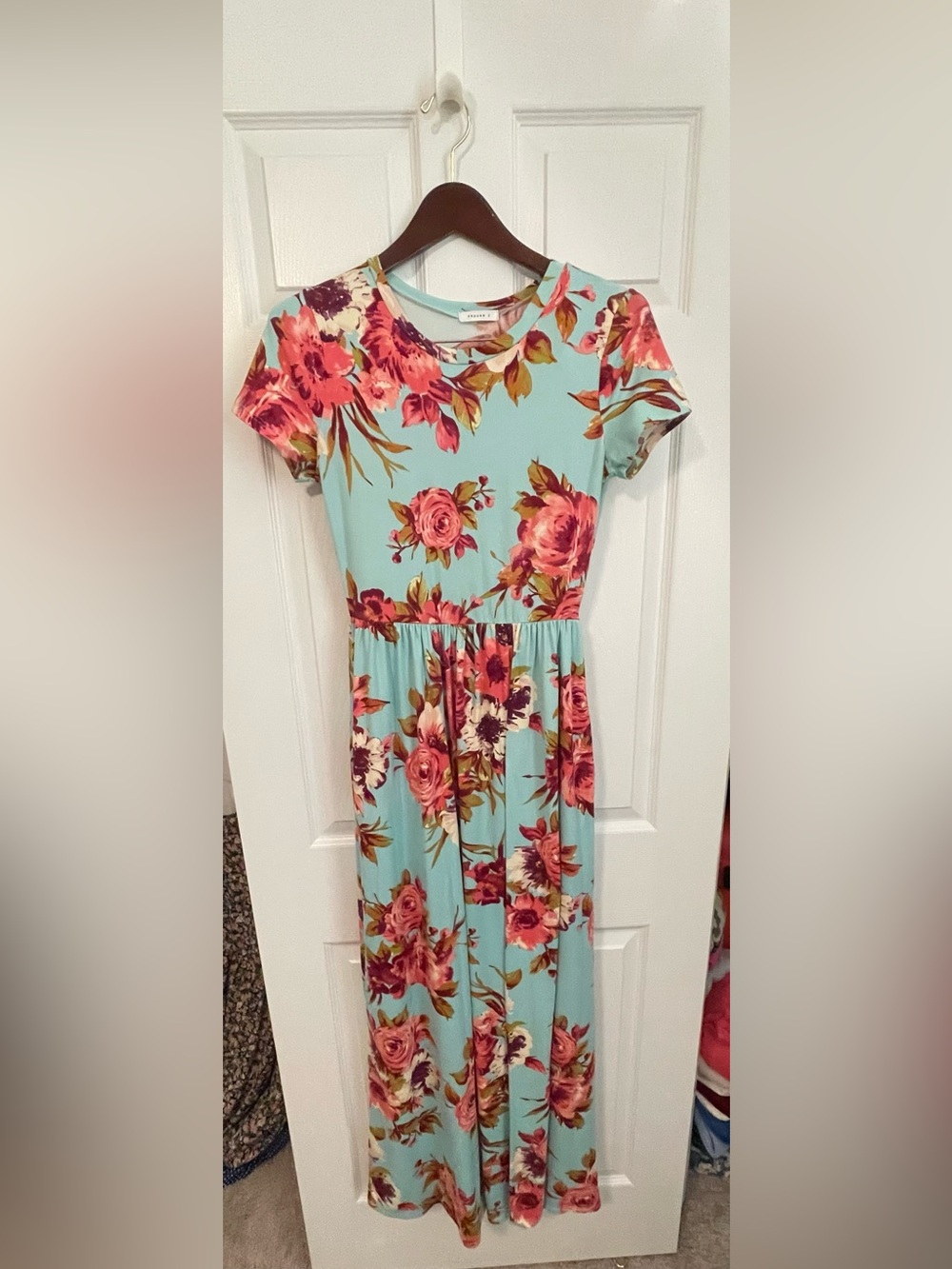 Women’s Floral Maxi Dress in Aqua and Pink